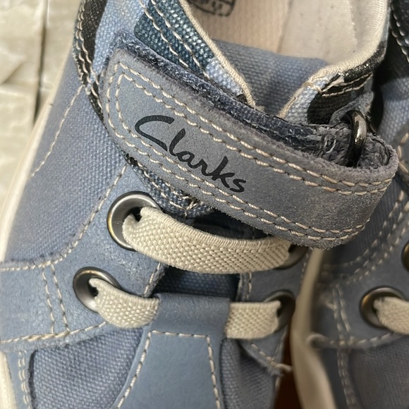 Clark’s shoes with Velcro - Picture 8 of 8